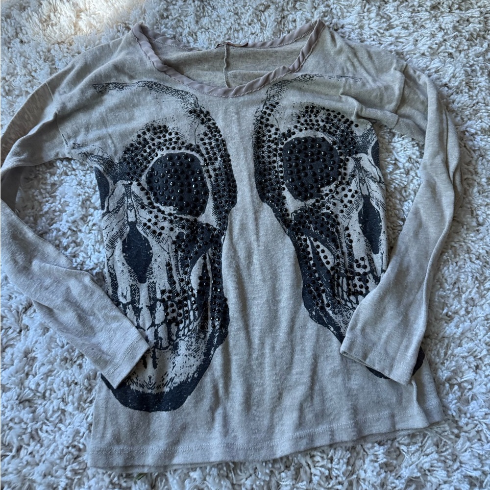 Ada Beige and Cream Textured skeleton skull rock vintage Y2K long sleeve